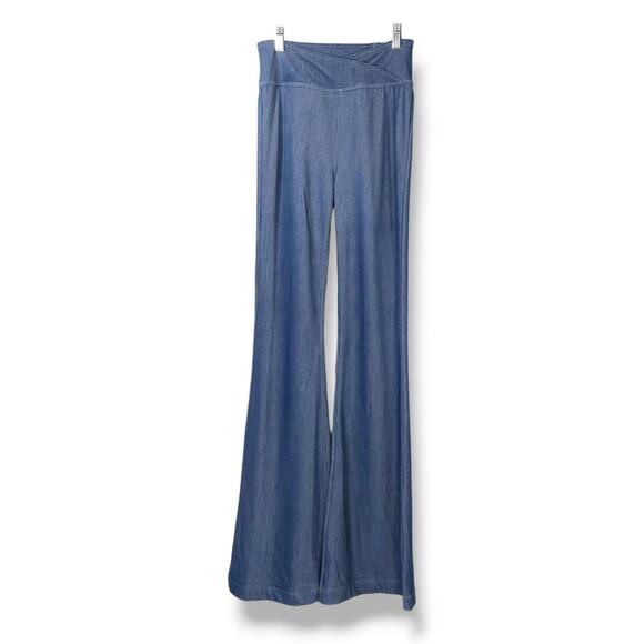 Halara Crossover High Rise Wide Leg Flare Pants Denim Look Stretch Indigo S NWT - Picture 3 of 7